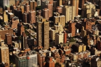 Jakie czynniki wpływają na wycenę nieruchomości w miastach?